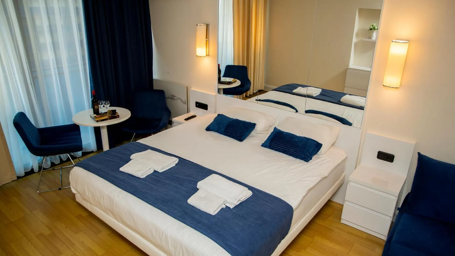 Luxury Aparthotel In Orbi City Sea View バトゥーミ