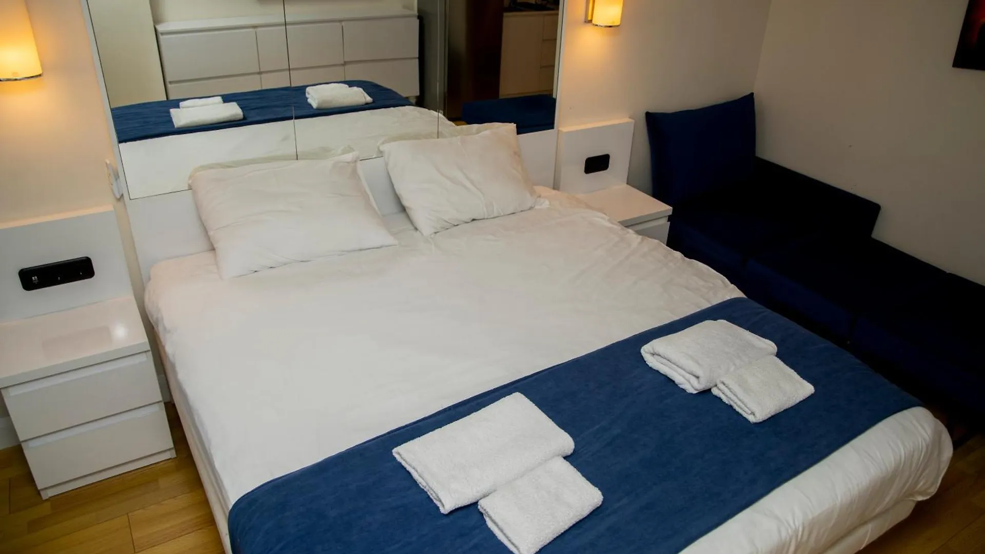 Luxury Aparthotel In Orbi City Sea View バトゥーミ ホテル